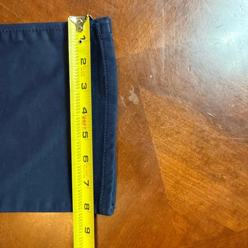 Banana Republic brand banana